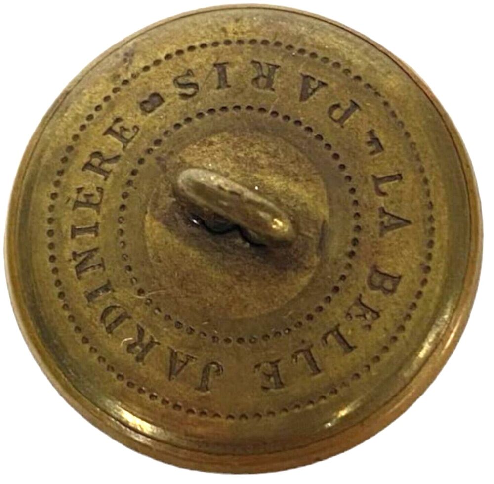 La Belle Jardiniere- Paris Marquis Crown Antique Shank Livery Back Gilt Button - Picture 3 of 5